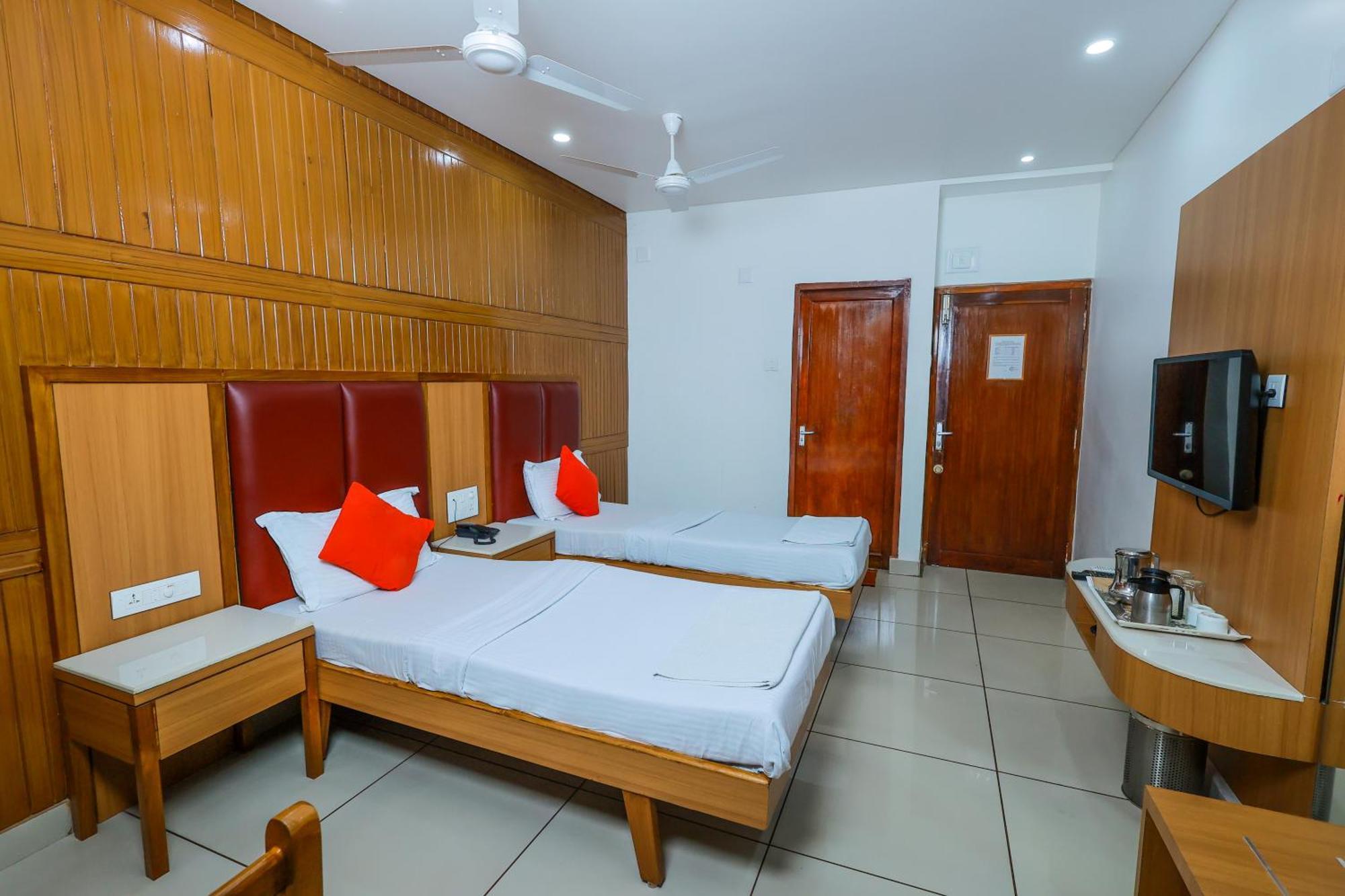 Hotel Janardana Udupi Extérieur photo